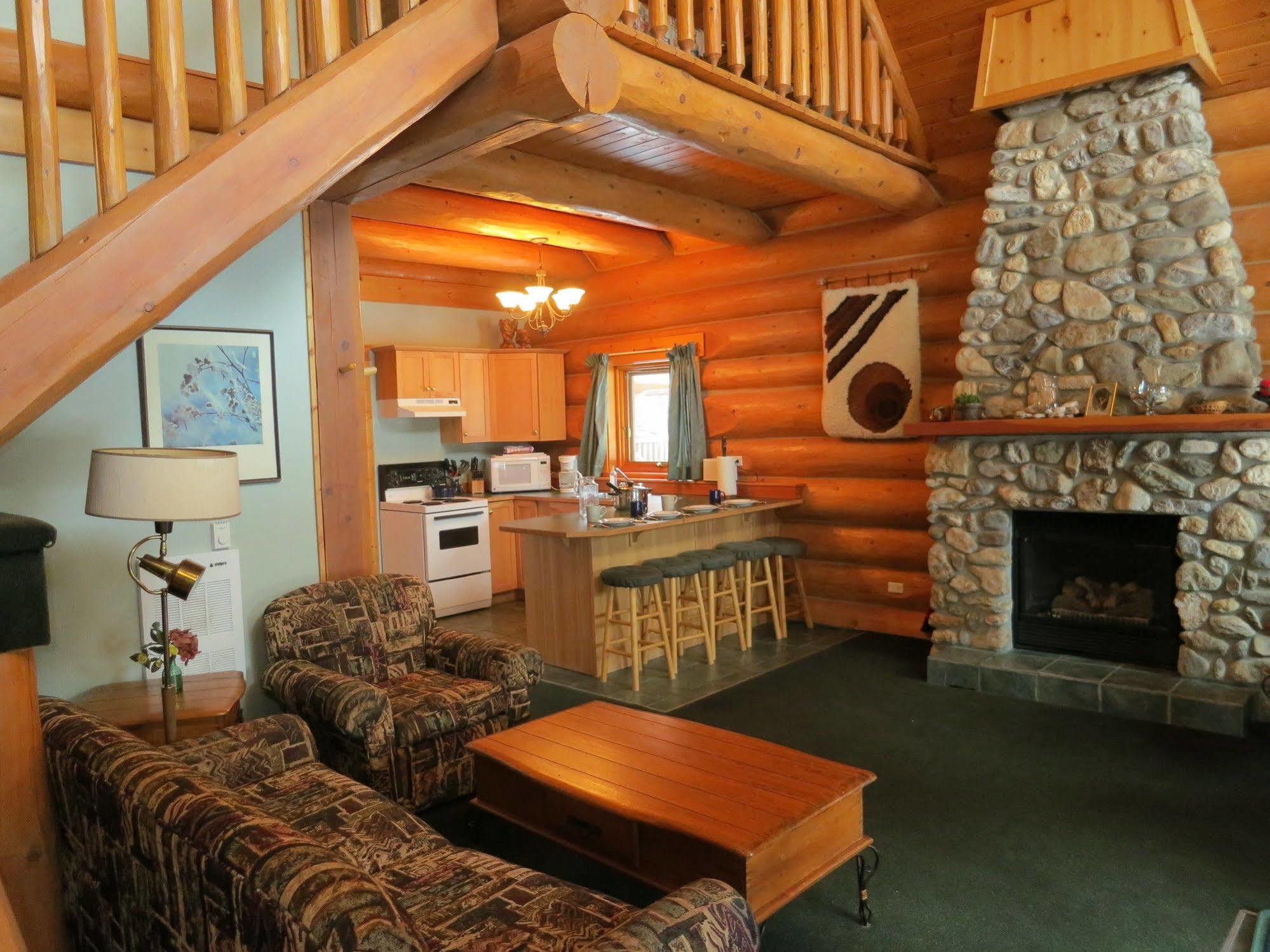 Chancellor Peak Chalets Parson Екстериор снимка